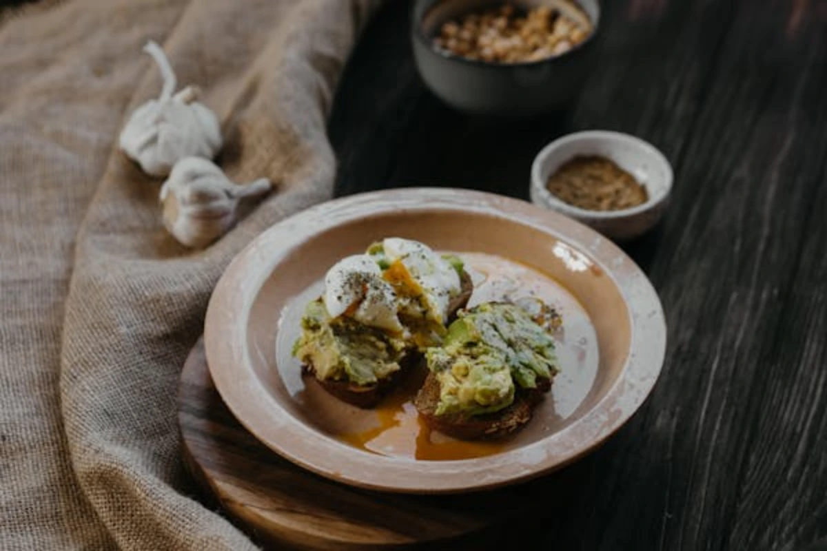 Avocado Toast with Poached Egg